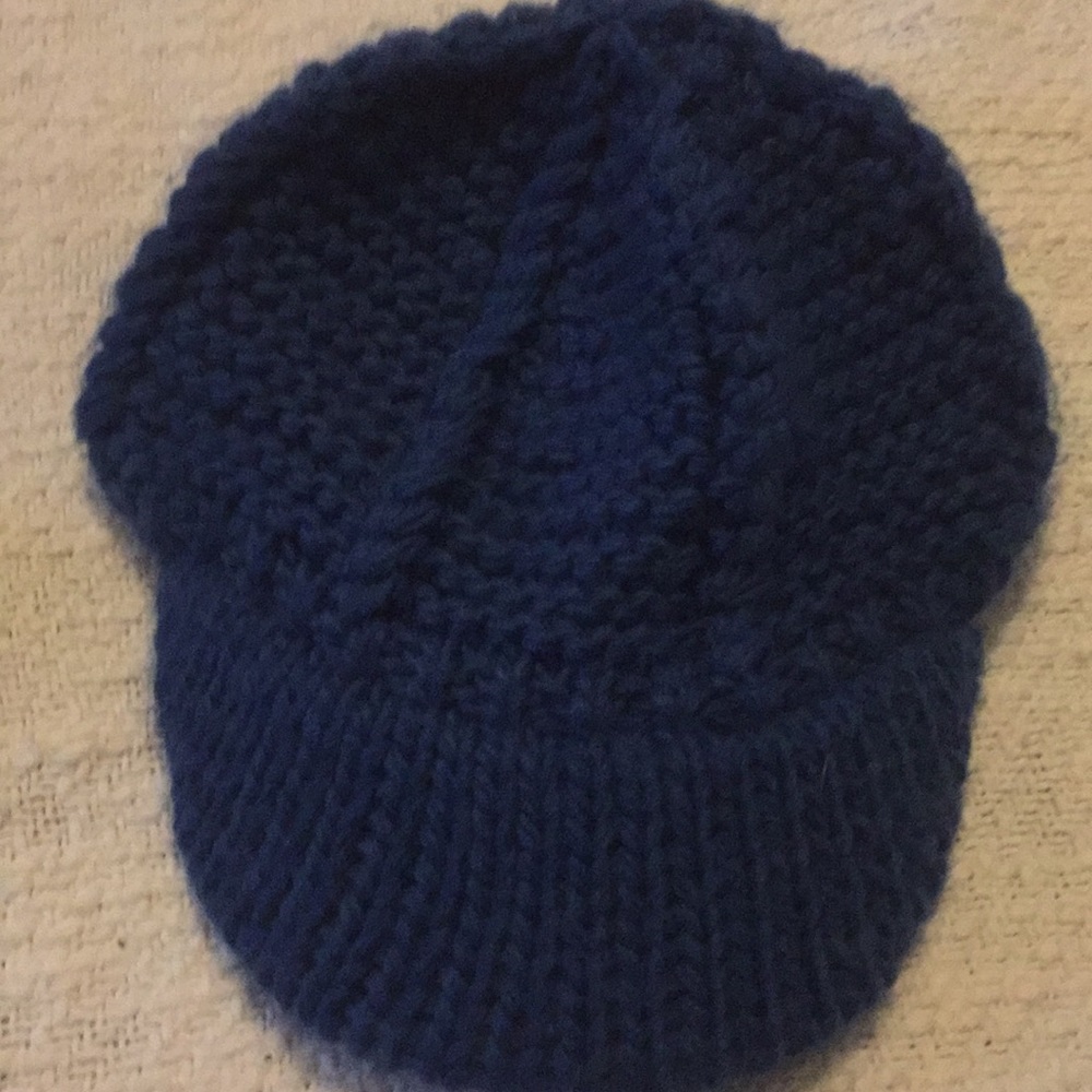 blue knit hat